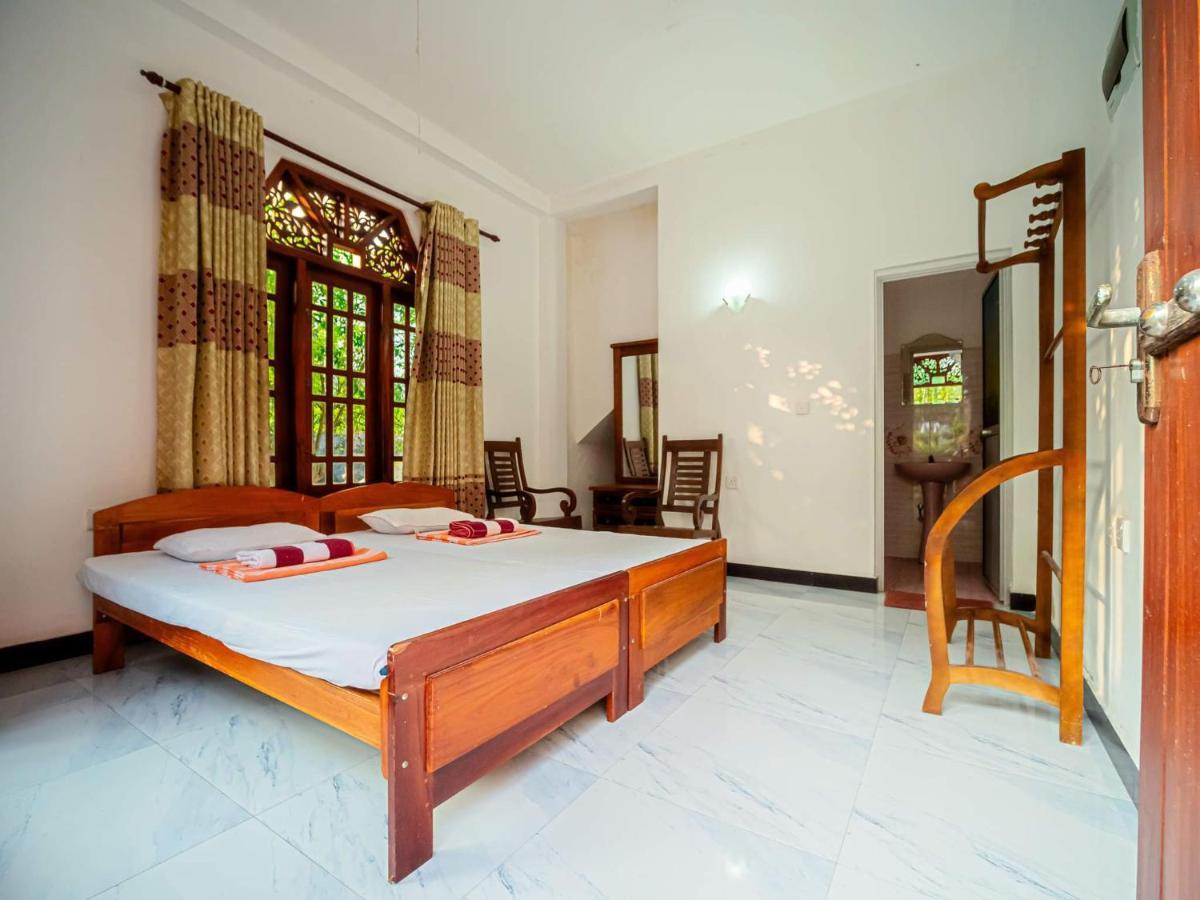 Surfing Guest House Matara Exterior photo